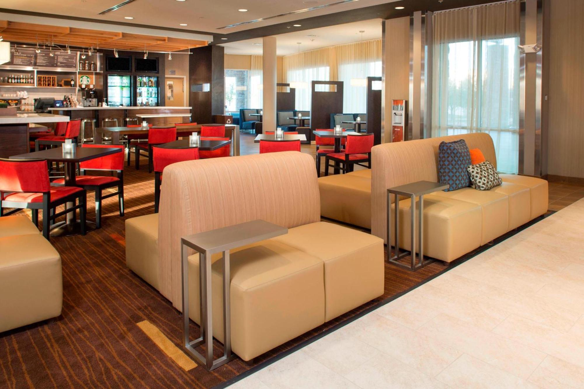 Courtyard By Marriott Dallas Midlothian At Midlothian Conference Center Exterior foto